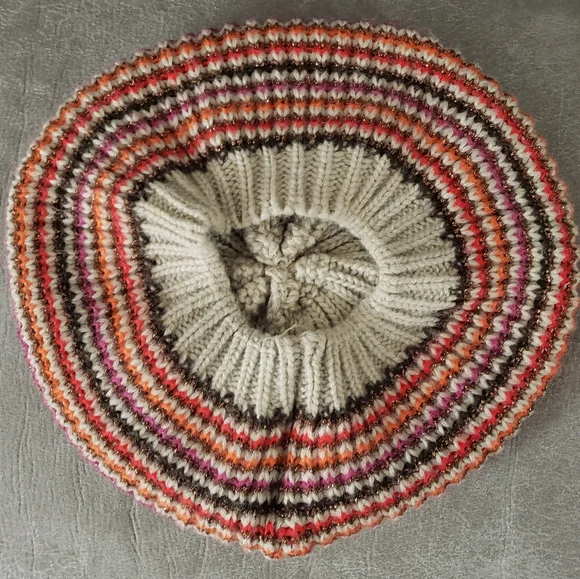 SLOUCHY BARET WINTER HAT - Picture 3 of 4